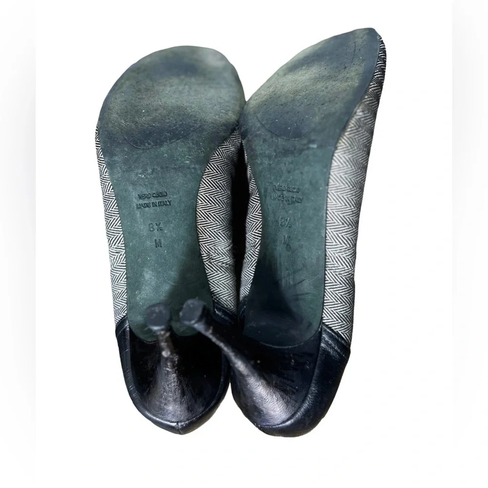 Italian Couture Donald J. Pliner Designer Black & Tan Peep-Toe Heels, 8 1/2 M